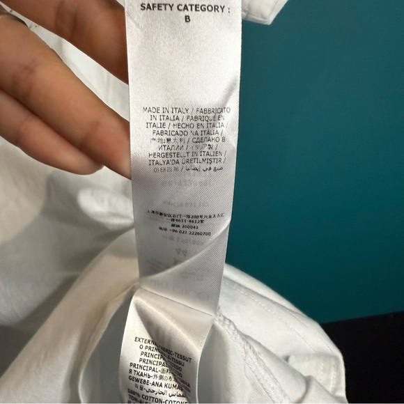 Jimmy Choo White Tee with Subtle Logo - Picture 7 of 11